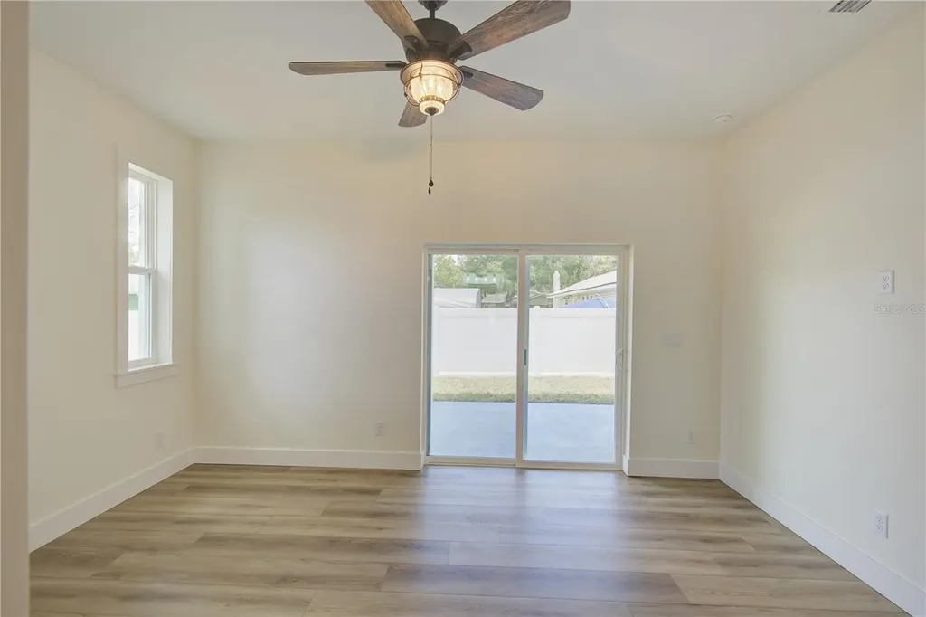 1316 E 9th Avenue Mount Dora FL 32757