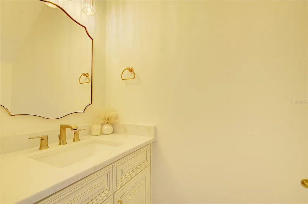 1316 E 9th Avenue Mount Dora FL 32757
