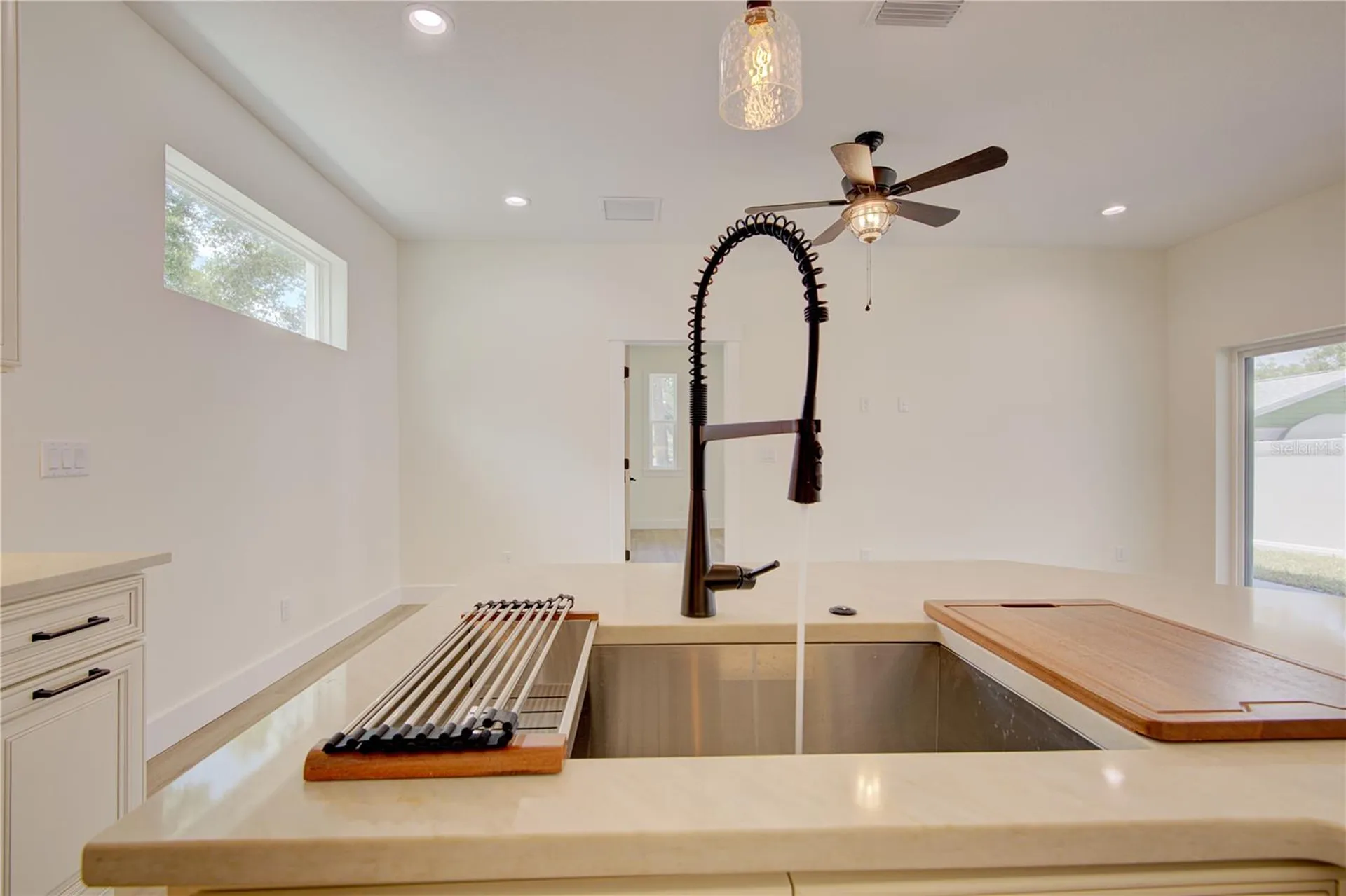 1316 E 9th Avenue Mount Dora FL 32757