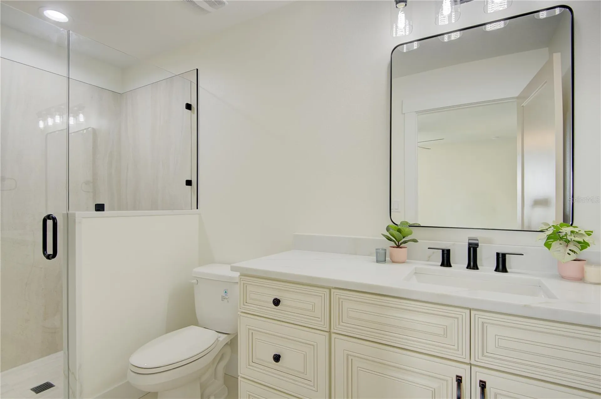 1316 E 9th Avenue Mount Dora FL 32757