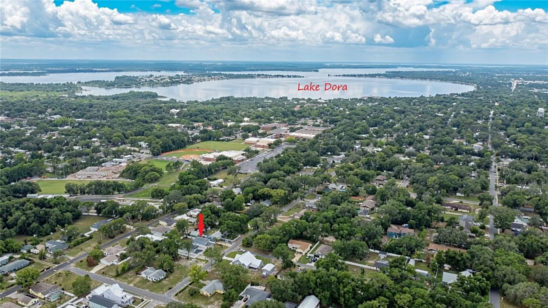1316 E 9th Avenue Mount Dora FL 32757
