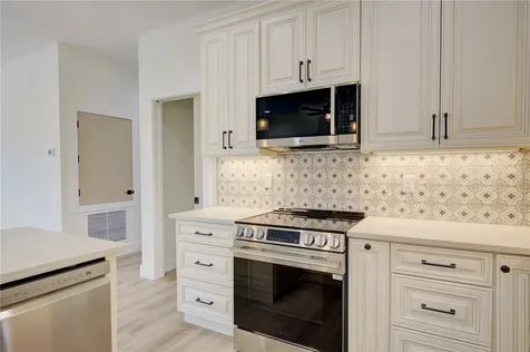 1316 E 9th Avenue Mount Dora FL 32757