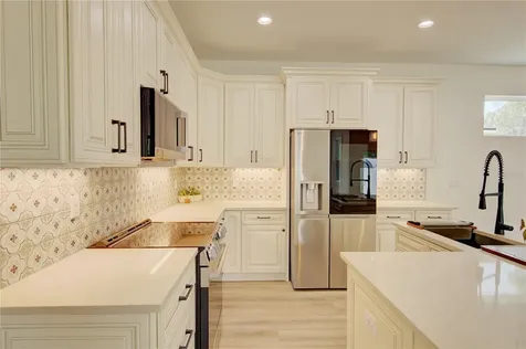 1316 E 9th Avenue Mount Dora FL 32757