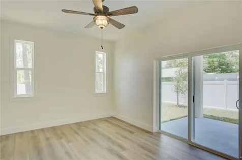 1316 E 9th Avenue Mount Dora FL 32757