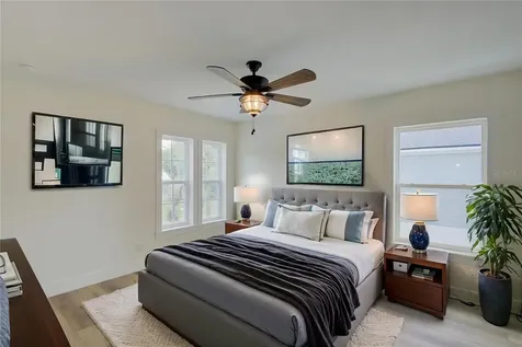 1316 E 9th Avenue Mount Dora FL 32757