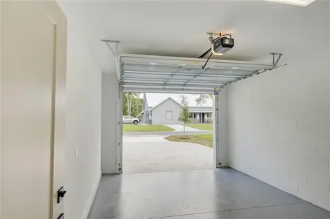 1316 E 9th Avenue Mount Dora FL 32757