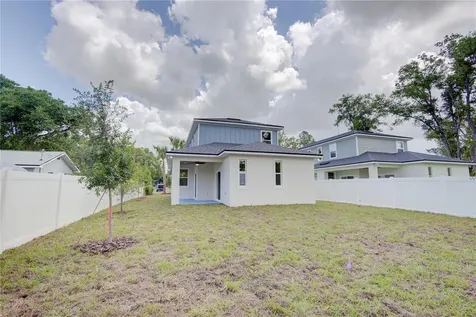 1316 E 9th Avenue Mount Dora FL 32757