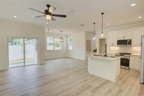 1316 E 9th Avenue Mount Dora FL 32757