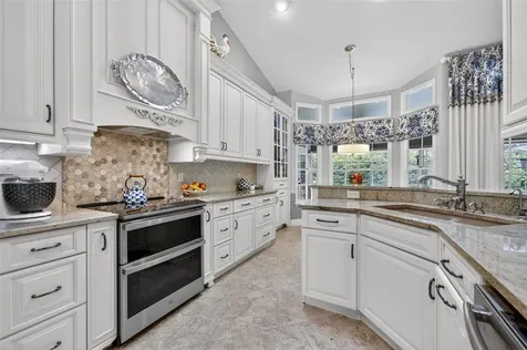 910 Bearded Oaks Terrace Longwood FL 32779