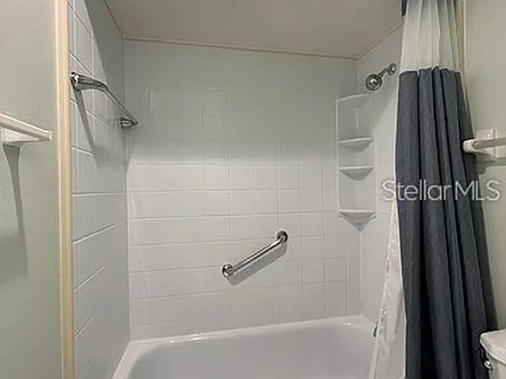 6033 34th Street W Bradenton FL 34210
