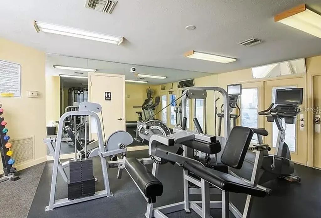 6033 34th Street W Bradenton FL 34210