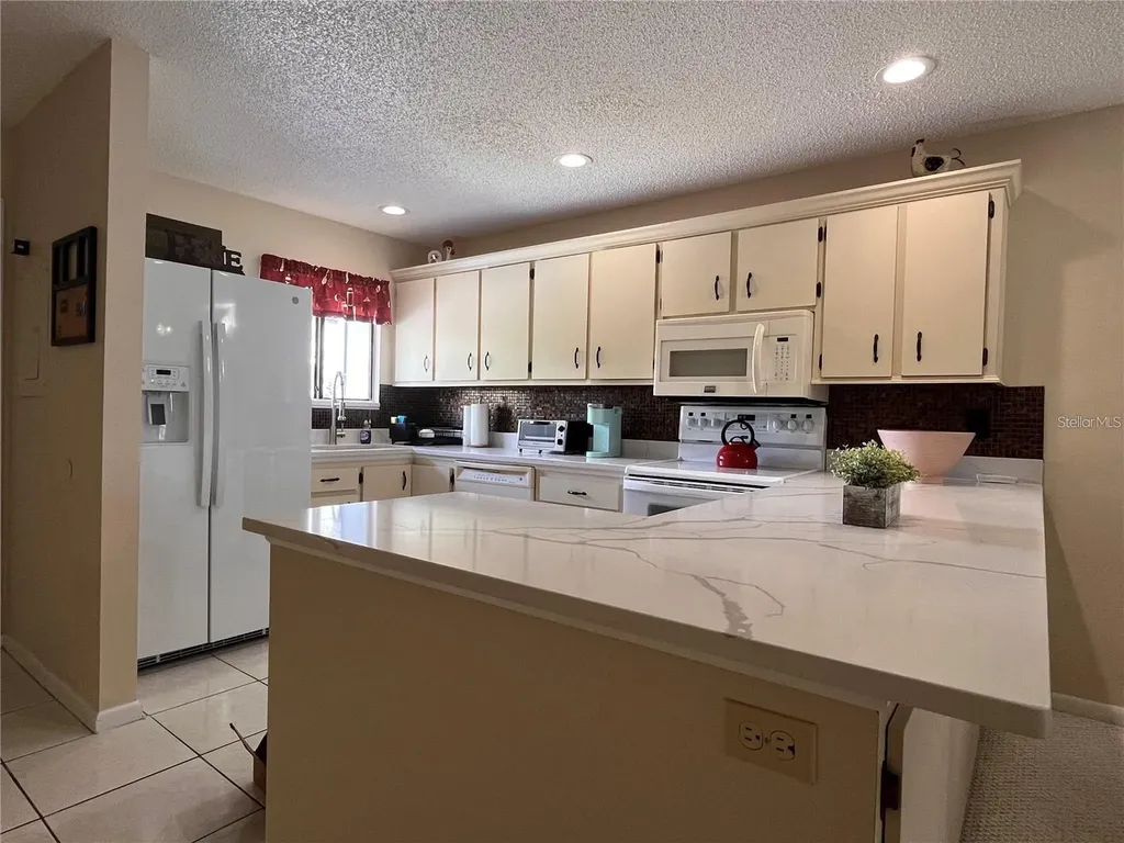 6033 34th Street W Bradenton FL 34210
