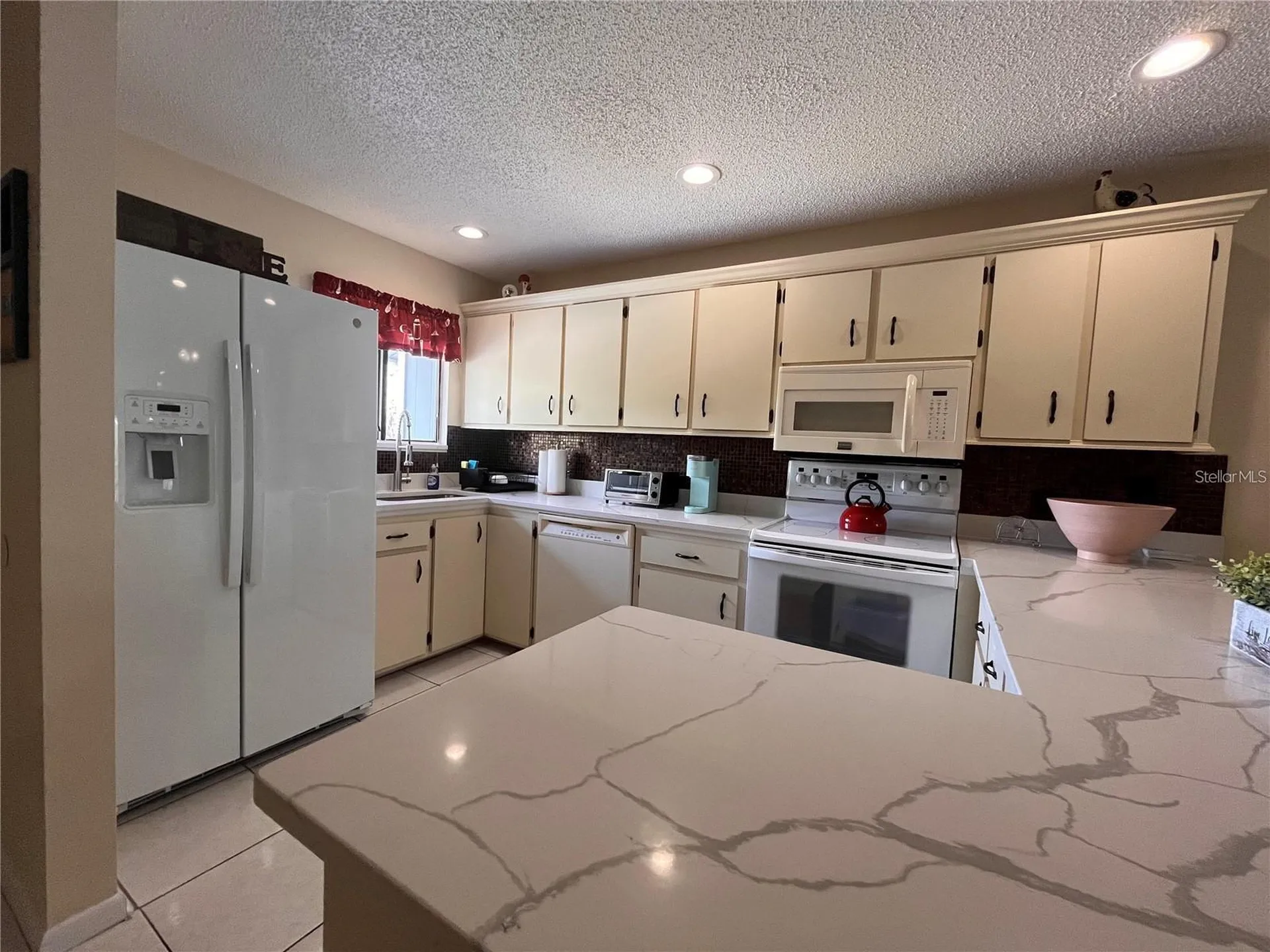 6033 34th Street W Bradenton FL 34210