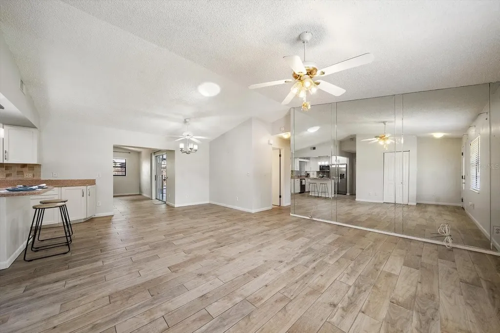 4286 Tarpon Drive SE St Petersburg FL 33705