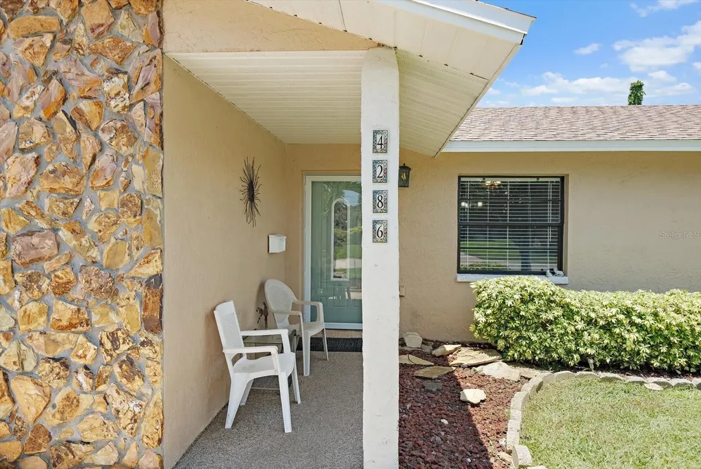 4286 Tarpon Drive SE St Petersburg FL 33705