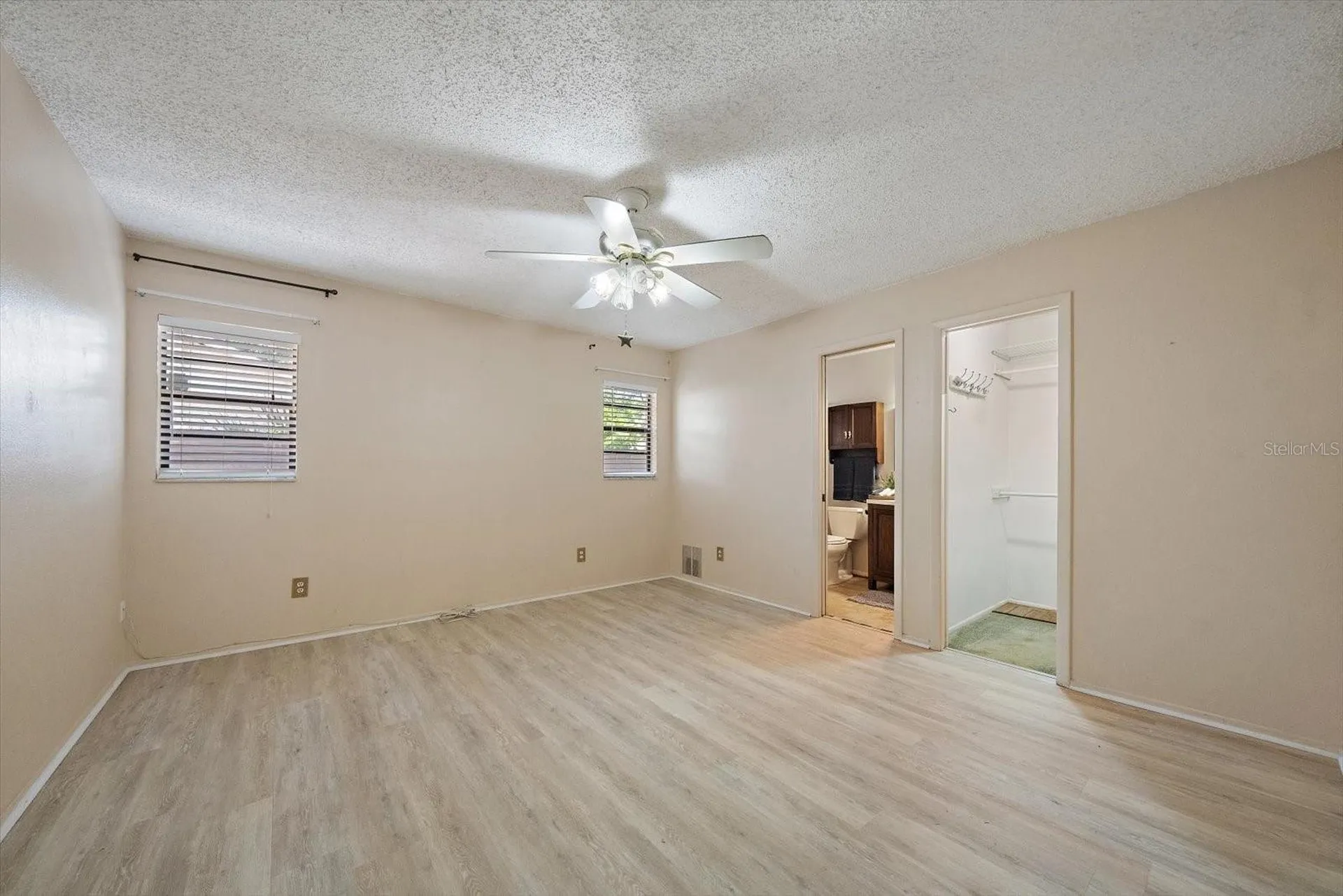 4286 Tarpon Drive SE St Petersburg FL 33705