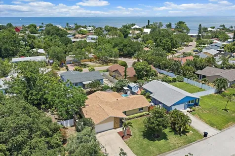 4286 Tarpon Drive SE St Petersburg FL 33705