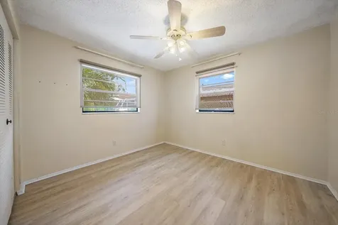 4286 Tarpon Drive SE St Petersburg FL 33705