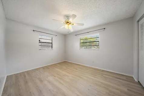 4286 Tarpon Drive SE St Petersburg FL 33705