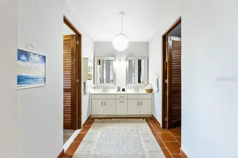 E Lakeside Villas Vega Alta PR 00692