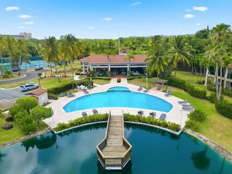 E Lakeside Villas Vega Alta PR 00692