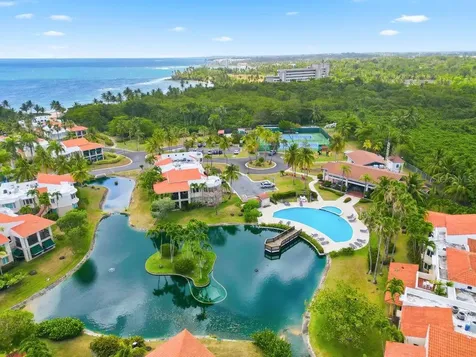 E Lakeside Villas Vega Alta PR 00692