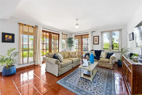 E Lakeside Villas Vega Alta PR 00692
