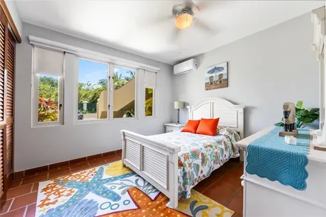 E Lakeside Villas Vega Alta PR 00692