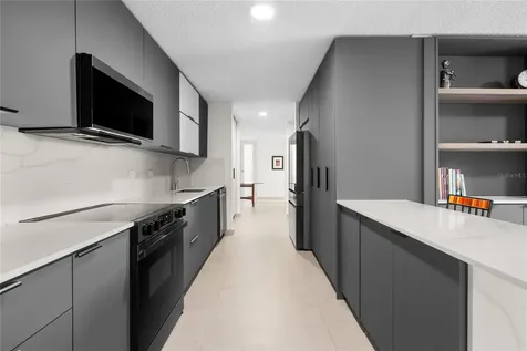 840 Malaga Guaynabo PR 00966