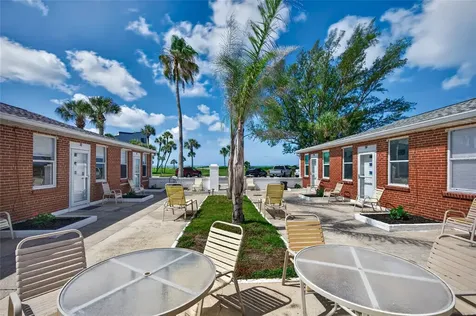 908 Villas Drive Venice FL 34285