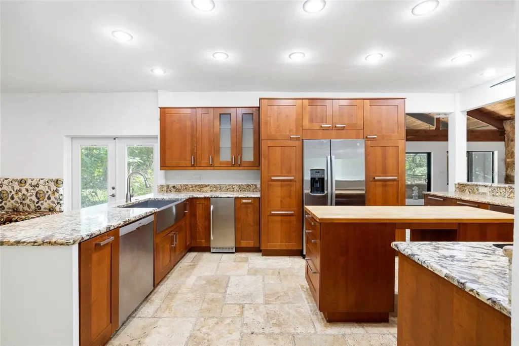 181 N Smokey Mountain Road Seffner FL 33584
