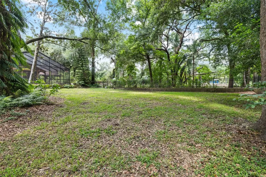 181 N Smokey Mountain Road Seffner FL 33584