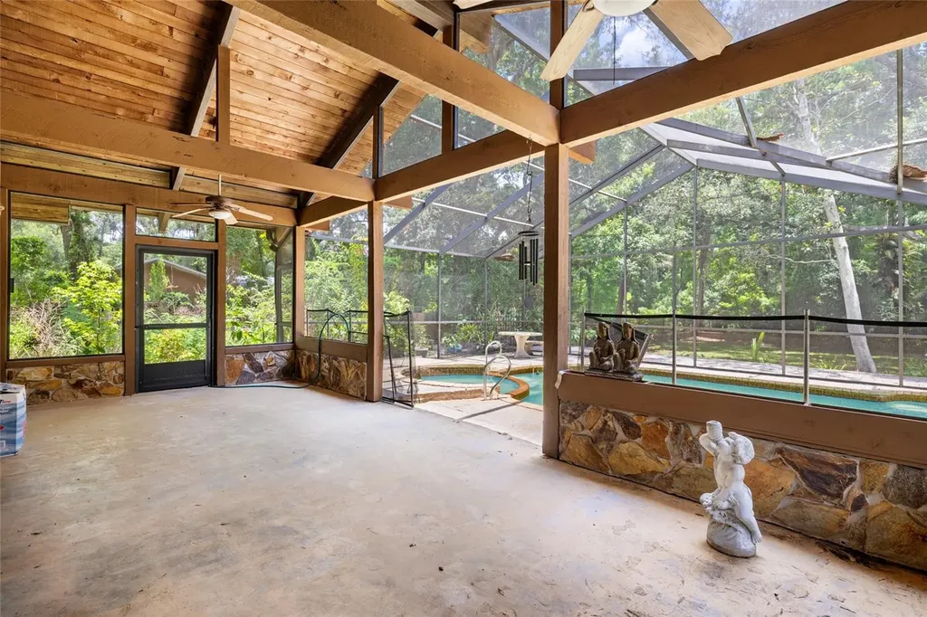 181 N Smokey Mountain Road Seffner FL 33584