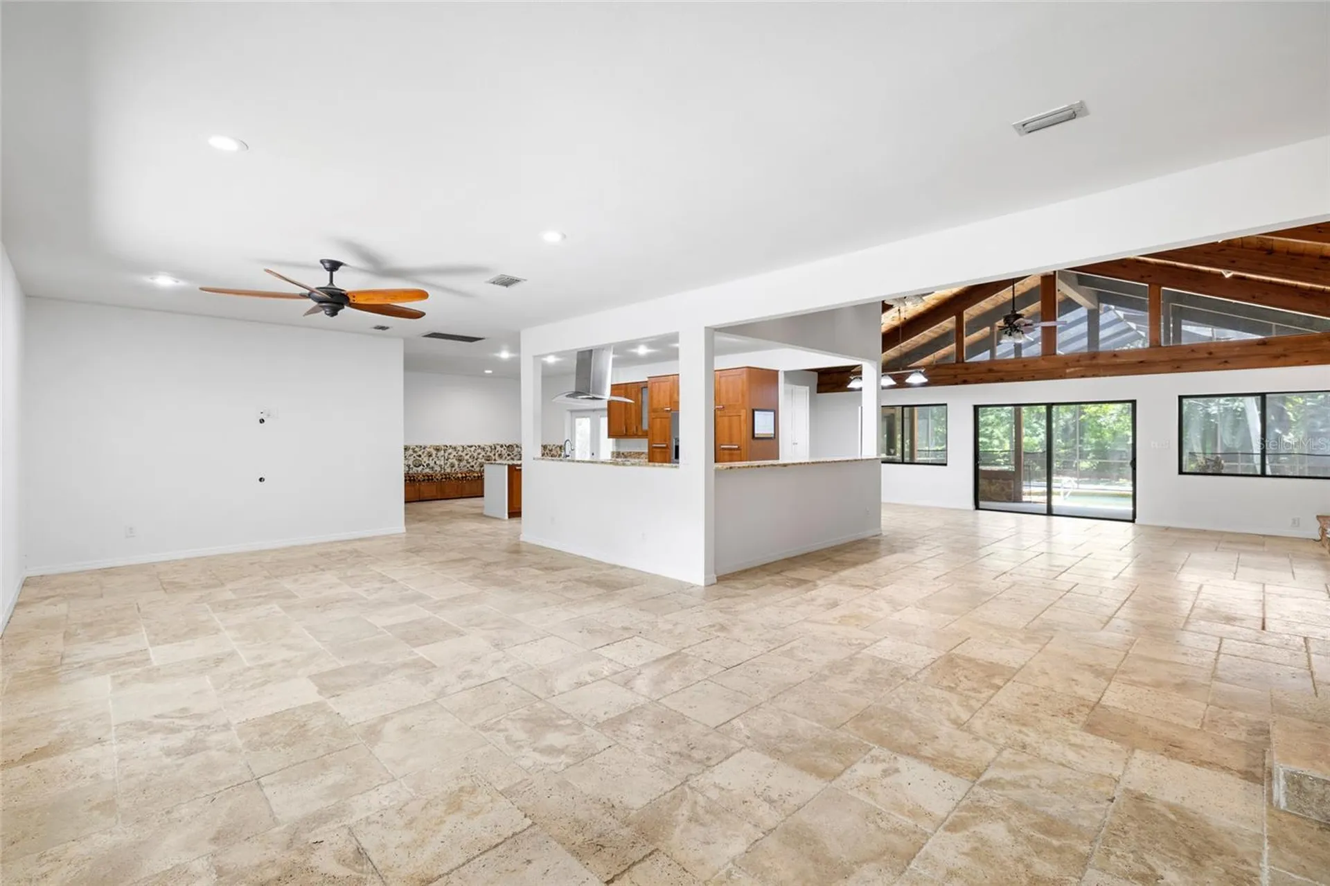 181 N Smokey Mountain Road Seffner FL 33584