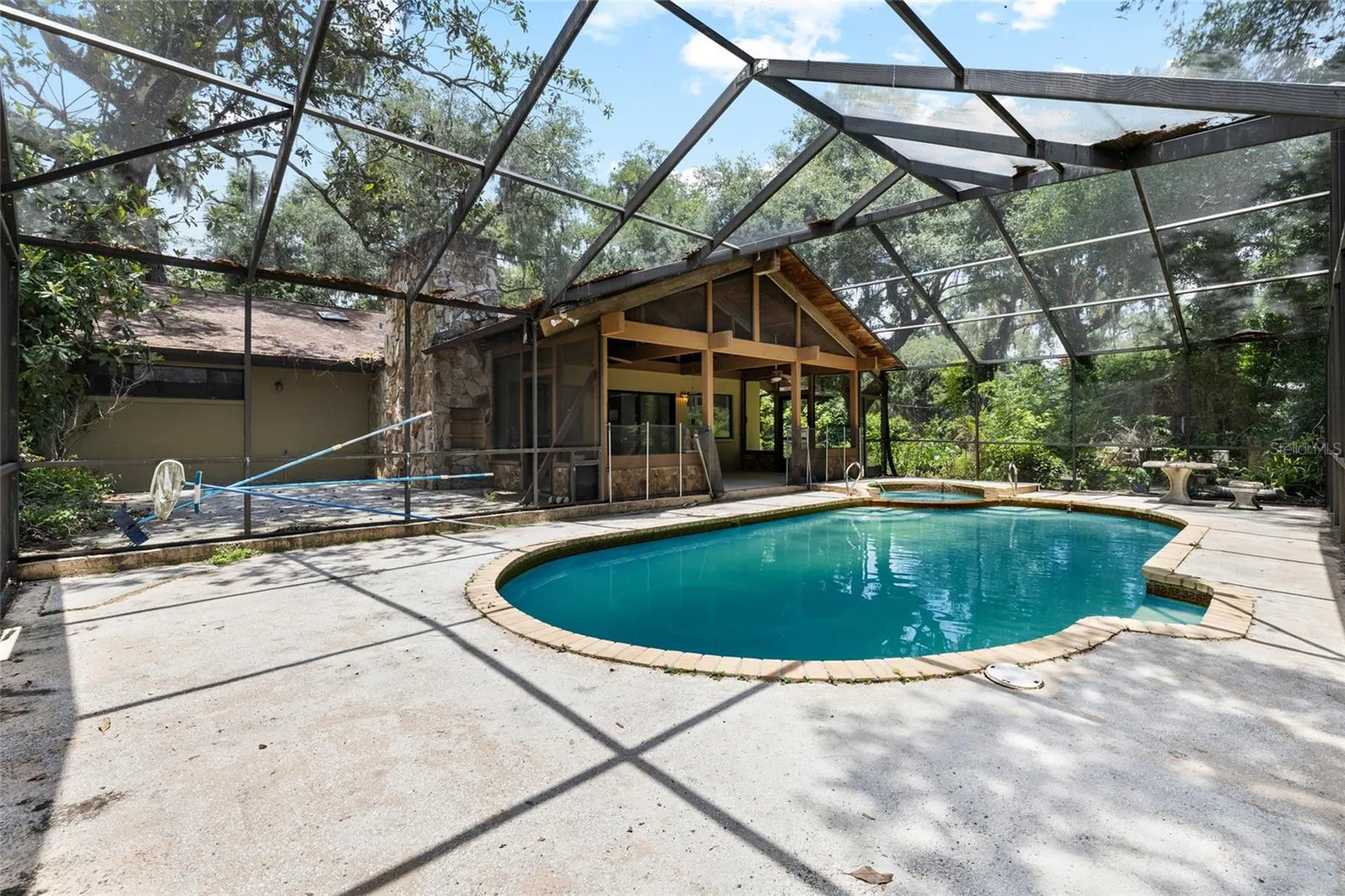 181 N Smokey Mountain Road Seffner FL 33584
