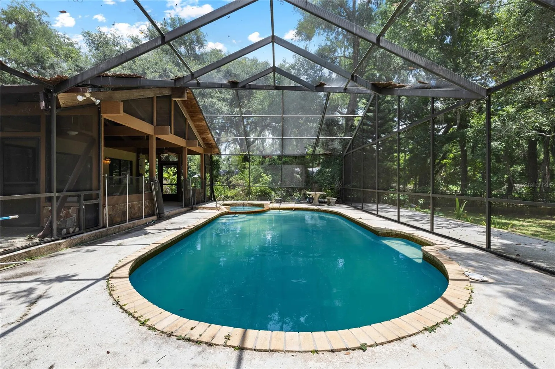 181 N Smokey Mountain Road Seffner FL 33584