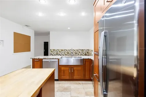 181 N Smokey Mountain Road Seffner FL 33584