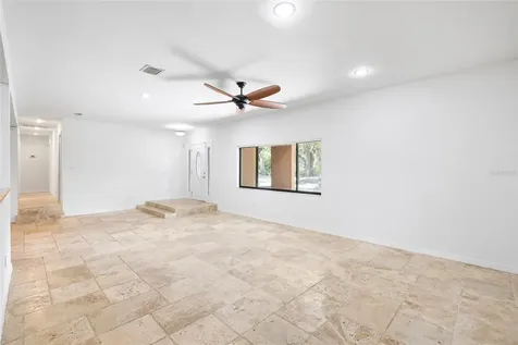 181 N Smokey Mountain Road Seffner FL 33584