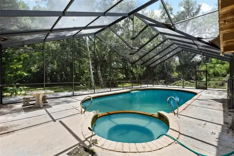 181 N Smokey Mountain Road Seffner FL 33584