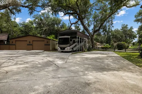 181 N Smokey Mountain Road Seffner FL 33584