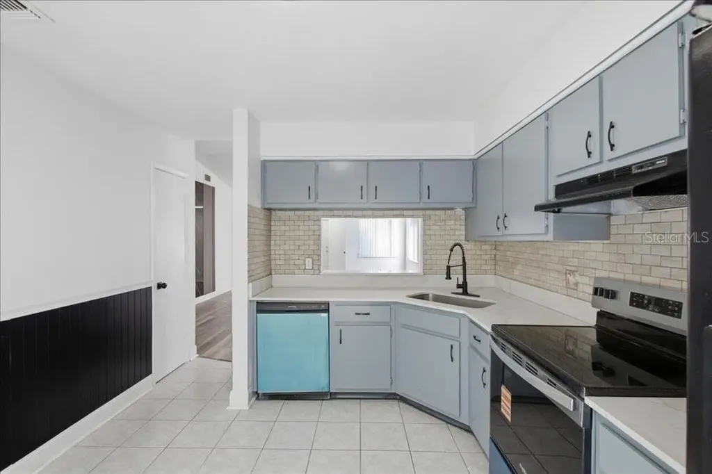 8612 Spring Cone Court Orlando FL 32825