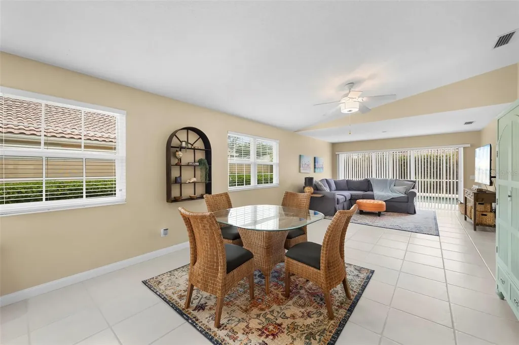 5793 Ithaca Way Sarasota FL 34238