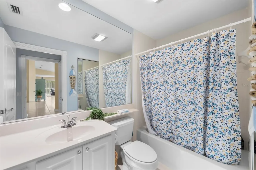 5793 Ithaca Way Sarasota FL 34238