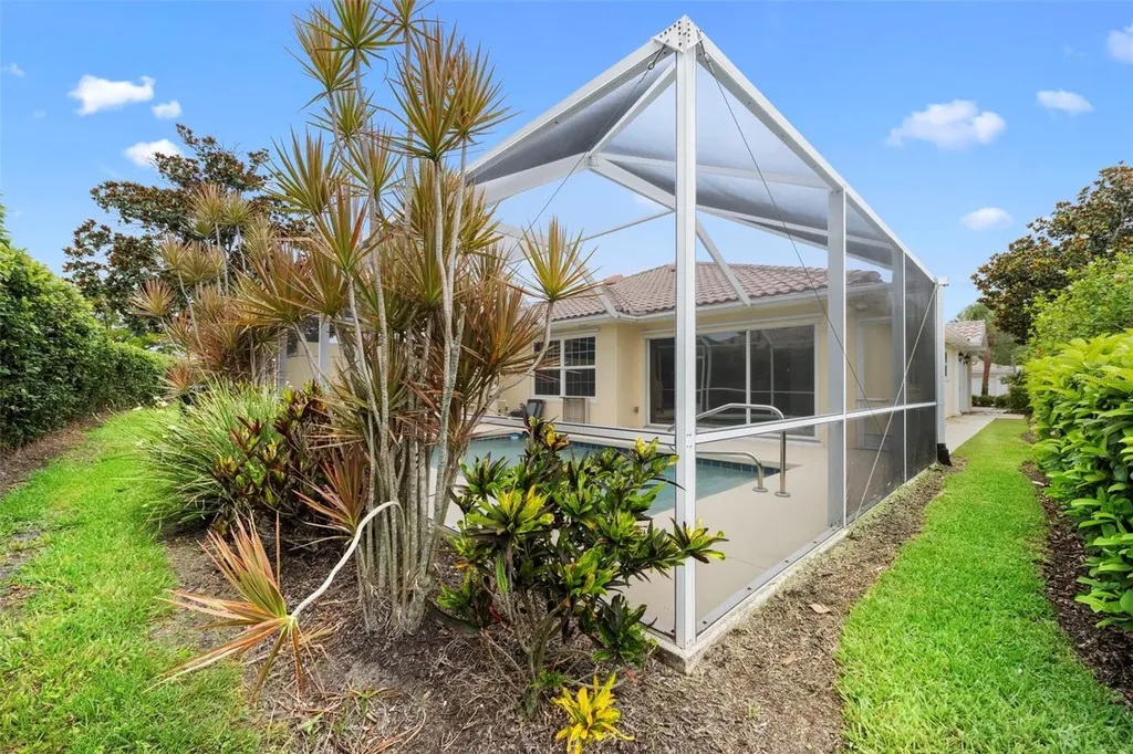 5793 Ithaca Way Sarasota FL 34238
