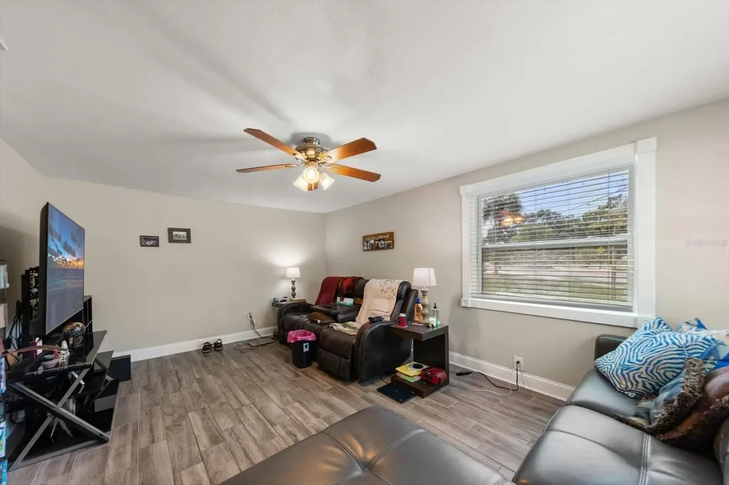 1135 Fairmont Street Clearwater FL 33755
