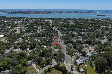 1135 Fairmont Street Clearwater FL 33755