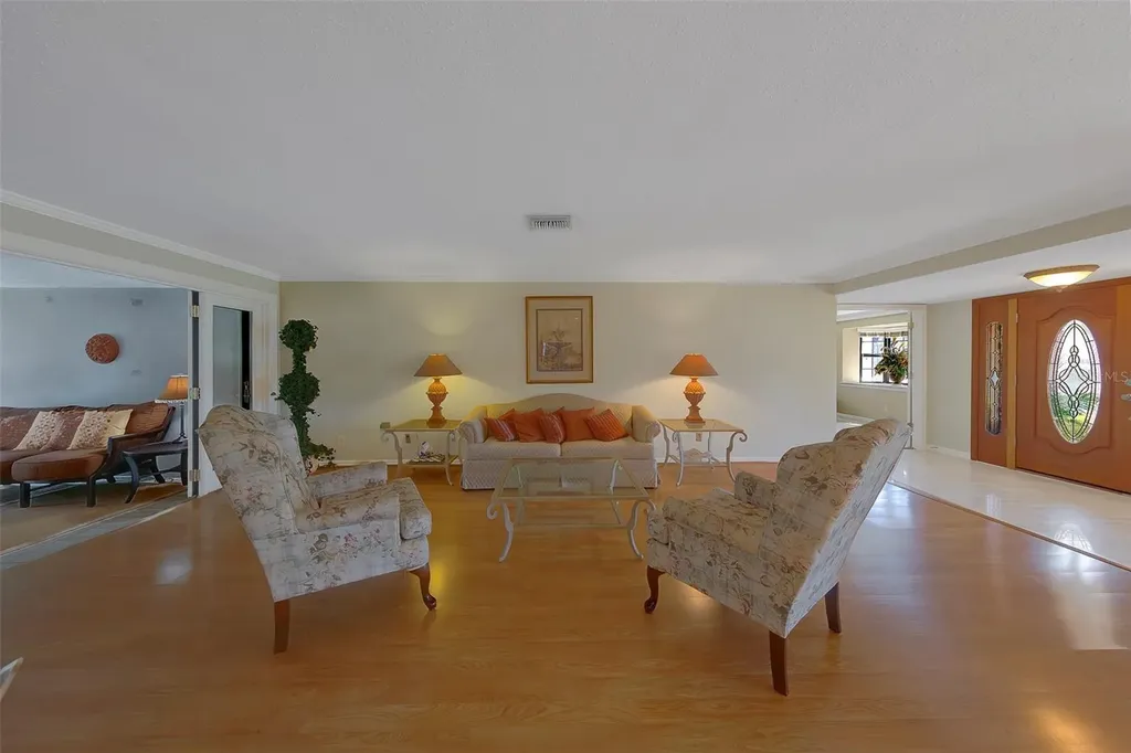 2943 Whisper Lane N Clearwater FL 33762