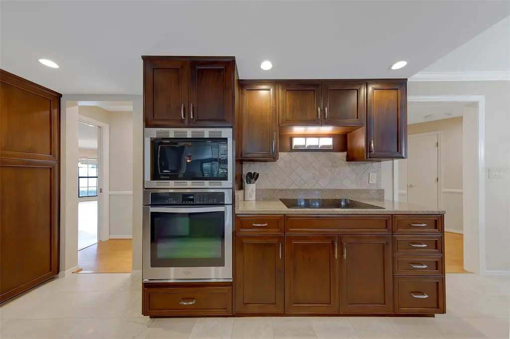 2943 Whisper Lane N Clearwater FL 33762