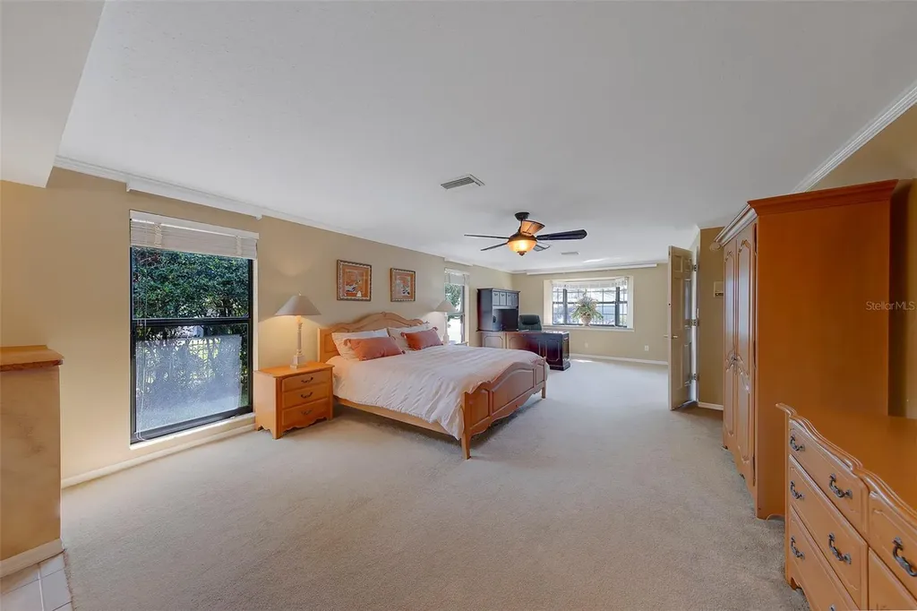 2943 Whisper Lane N Clearwater FL 33762