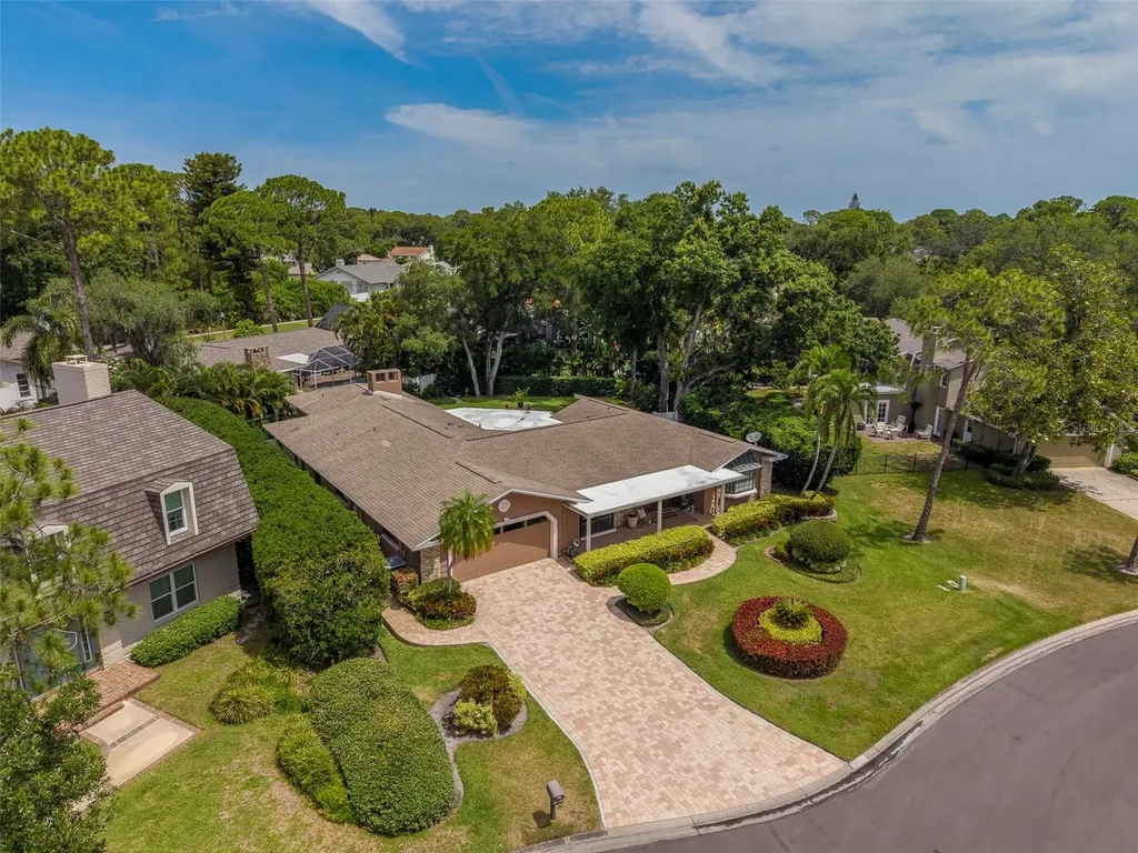 2943 Whisper Lane N Clearwater FL 33762